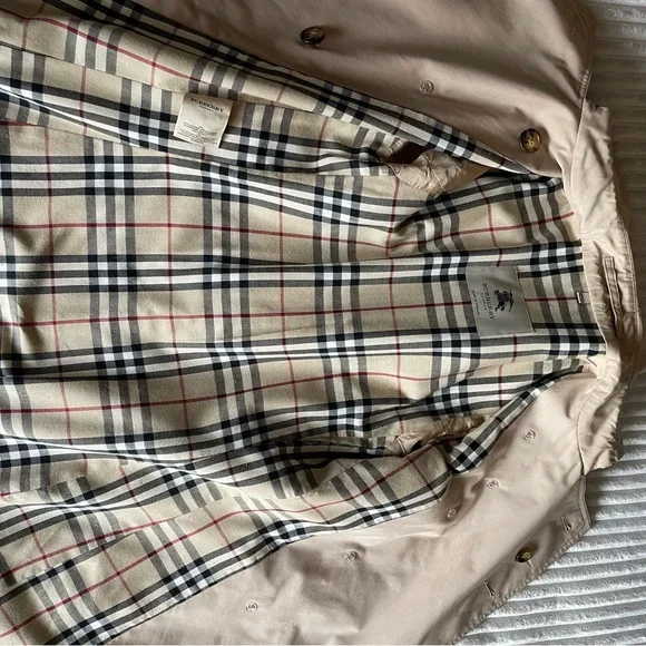 Burberry Trench Coat - Picture 16 of 16